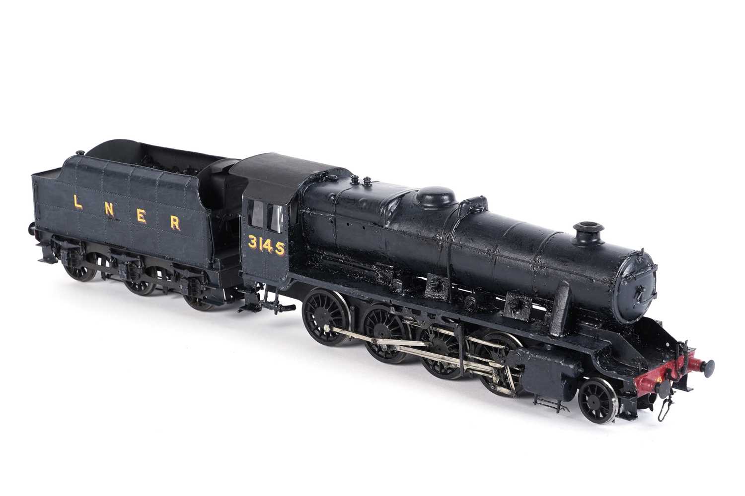 Lot 72 - A metal kit-built 0-gauge 2-8-0 locomotive and six-wheel tender