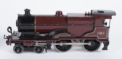 Lot 174 - A Hornby 0-gauge 4-4-0 locomotive and six-wheel tender