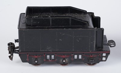 Lot 37 - A Marklin 0-gauge 4-4-0 locomotive and six-wheel tender