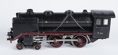 Lot 37 - A Marklin 0-gauge 4-4-0 locomotive and six-wheel tender