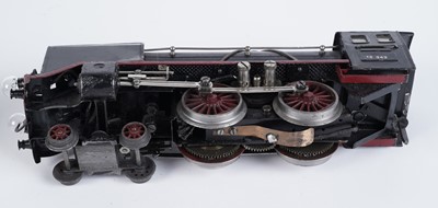 Lot 37 - A Marklin 0-gauge 4-4-0 locomotive and six-wheel tender