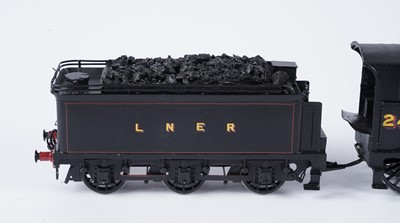 Lot 272 - A metal kit-built 0-gauge 4-4-0 locomotive and six-wheel tender