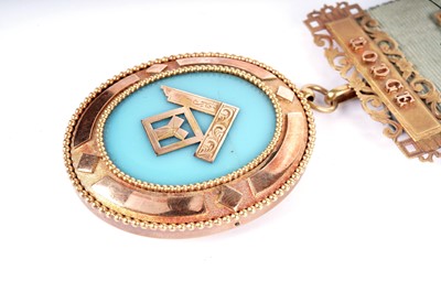 Lot 578 - An Edwardian 15ct yellow gold Masonic jewel; and a silver Masonic medal