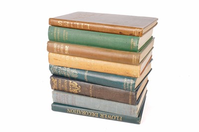 Lot 91 - Books on gardens and gardening