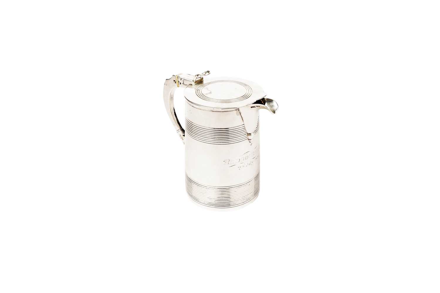 Lot 1534 - A George III silver tankard