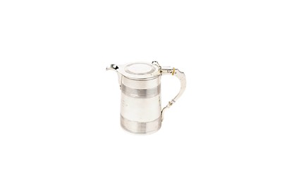 Lot 1534 - A George III silver tankard