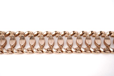 Lot 1076 - An 18ct yellow gold bracelet