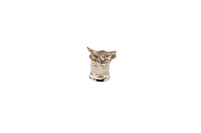 Lot 1354 - A contemporary cast silver stirrup cup in the form of a fox mask