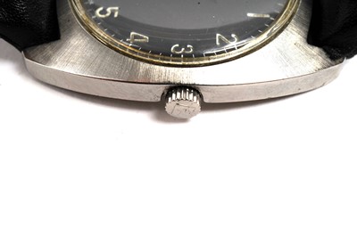 Lot 1010 - Roamer: a stainless steel cased Rhodesian Military issued wristwatch