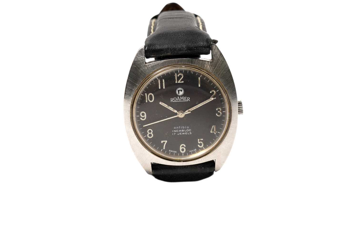 Lot 1010 - Roamer: a stainless steel cased Rhodesian Military issued wristwatch