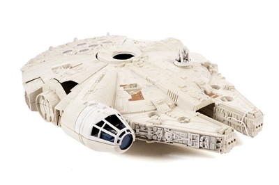 Lot 324 - A Palitoy Star Wars The Empire Strikes Back Millennium Falcon Spaceship