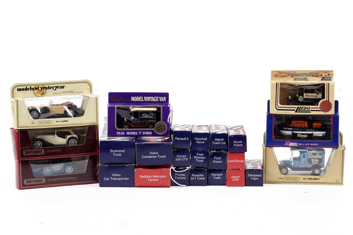 Lot 127 - A selection of Corgi, Matchbox, and other diecast models