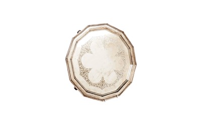 Lot 1321 - A George V silver salver