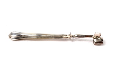 Lot 1427 - A cased set of twelve early 20th Century French silver-handled meat bone holders