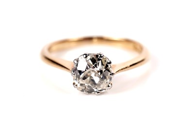 Lot 1108 - A single stone diamond ring
