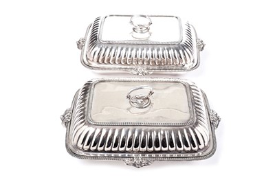 Lot 1388 - A pair of Old Sheffield plated entrée dishes and covers