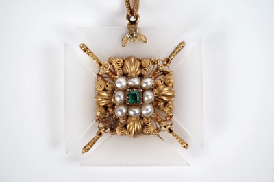 Lot 1118 - A fine 19th Century cross pattern pendant