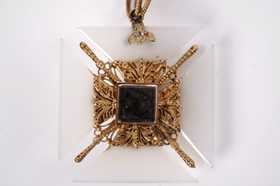 Lot 1118 - A fine 19th Century cross pattern pendant