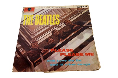 Lot 557 - The Beatles - Please Please Me, first pressing