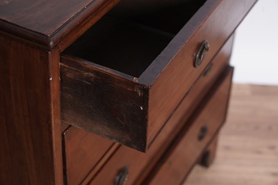 Lot 44 - A George III mahogany chest of drawers