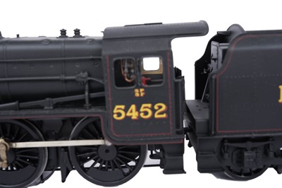 Lot 20 - A metal kit-built 0-gauge two rail electric 4-6-0 locomotive and six-wheel tender