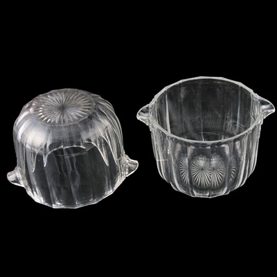 Lot 77 - A set of six Regency wine glass rinsers