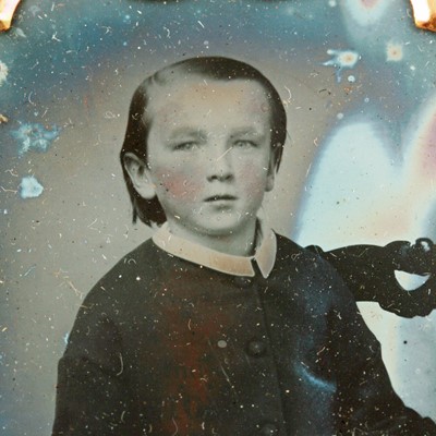 Lot 164 - Three early 19th Century silhouettes; and a pair of Victorian 'Daguerreotype' photographs