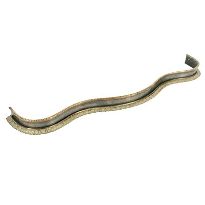 Lot 1406 - An attractive late Georgian steel and brass serpentine fireside fender