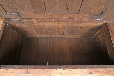 Lot 8 - An oak coffer, late 17th/18th Century