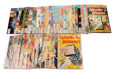 Lot 101 - Wonder Woman by DC Comics
