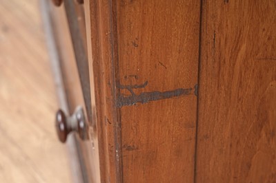 Lot 109 - A Victorian mahogany chest of drawers