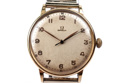 Lot 506 - Omega: a gilt cased wristwatch