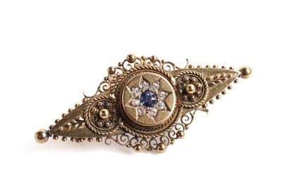 Lot 192 - A late Victorian sapphire and diamond bar brooch