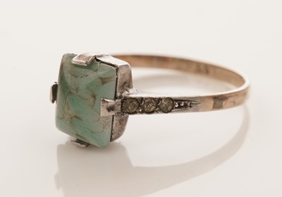 Lot 32 - Four gemstone set rings
