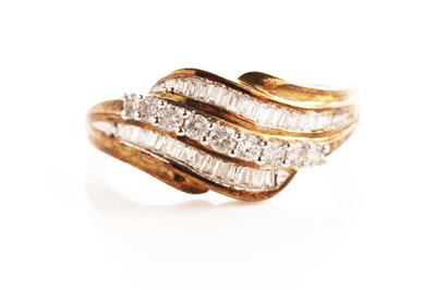 Lot 110 - A diamond dress ring
