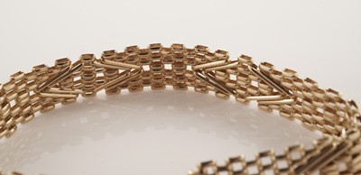 Lot 78 - A 9ct yellow gold gate link bracelet