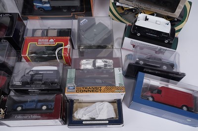 Lot 182 - A selection of diecast model vehicles, of various makers and themes
