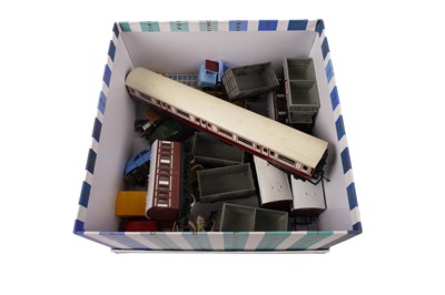 Lot 41 - A selection of 00-gauge model locomotives and tenders; and a selection of other model vehicles