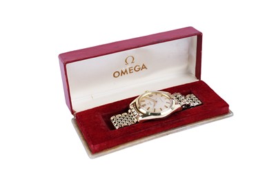 Lot 502 - Omega Seamaster: the silvered baton dial with date aperture