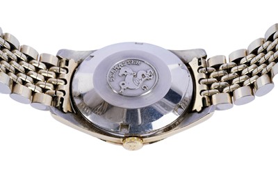Lot 502 - Omega Seamaster: the silvered baton dial with date aperture