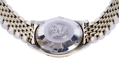 Lot 502 - Omega Seamaster: the silvered baton dial with date aperture
