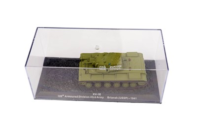 Lot 133 - A collection of twenty-two cased DeAgostini diecast scale model tanks
