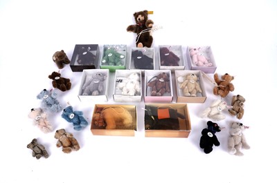 Lot 227 - Steiff Club miniature teddy bears; plus four others