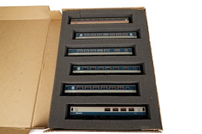 Lot 82 - Five Hornby 00-gauge diesel electric model locomotives; and six other coaches