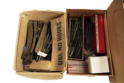Lot 67 - A selection of Hornby railway; and other items