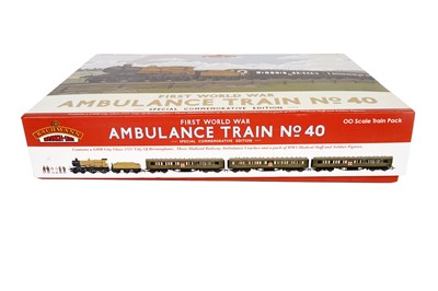 Lot 71 - A Bachmann 00-gauge First World War Ambulance Train No. 40