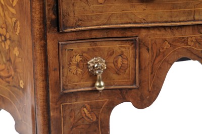 Lot 89 - An early 19th Century Dutch walnut marquetry lowboy