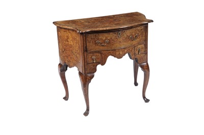 Lot 89 - An early 19th Century Dutch walnut marquetry lowboy