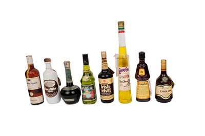Lot 801 - A collection of liqueurs