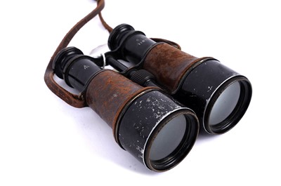 Lot 31 - A pair of First World War binoculars
